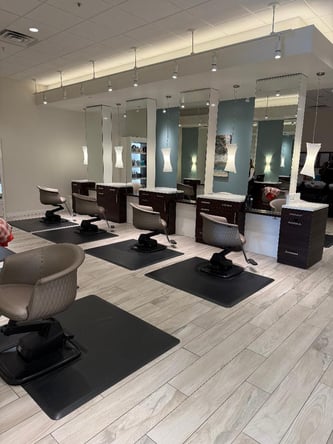 Chair Rental in High End Luxury salon (G2 Backstage Salon and Spa)