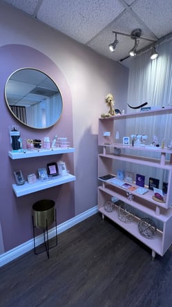 Private Room for Lash, Brow, Makeup, Facials in Boutique Salon – Bay Park, San Diego