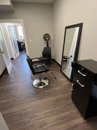 Salon Suite for rent