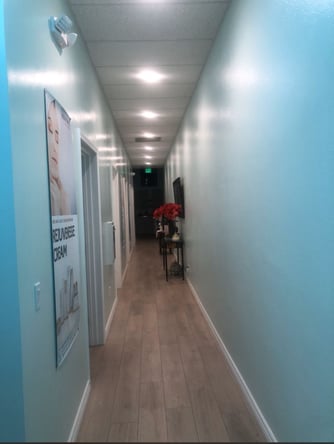 Salon Room for rent for beauty professionals!