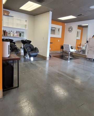 Salon station/ room for rent