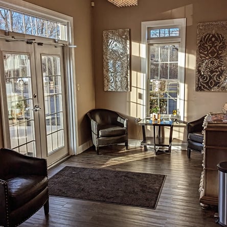 Beautiful Hair Salon leasing 2024