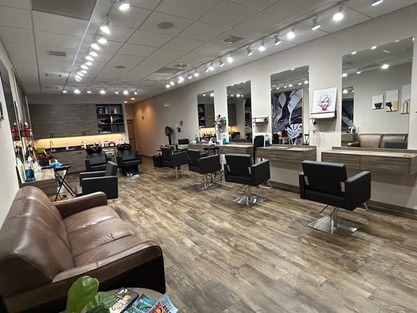 Salon Chair Rental in Saugus