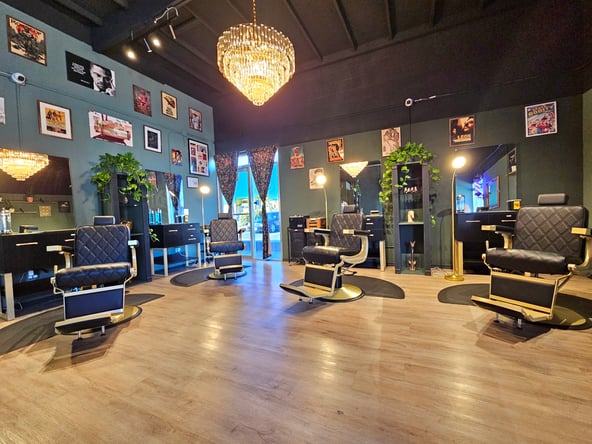 “Luxury Barber Chair in Bourbon Barbershop ”
