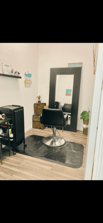 Salon Booth or room for rent