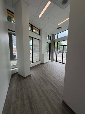 Salon Suites at Grand St Seattle – Built-In Client Base | 30% Off May Move-In