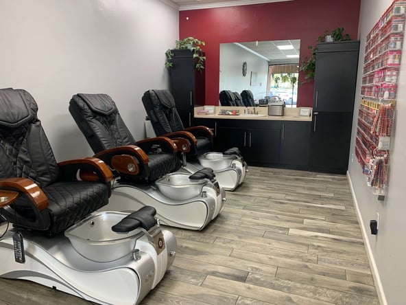 Join a salon that values your opinion and supports your growth