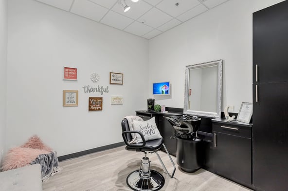 Salon Lofts in Oviedo, FL – Salon Suite for Rent