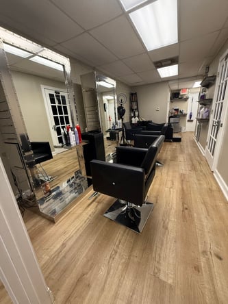 turn key salon suite rentals and stylist chair