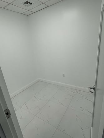 NEW Salon Suites in New City, NY