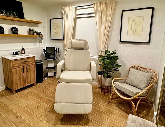 Booth Rental Available at Beauté Haus