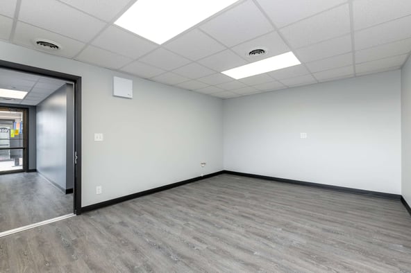 Salon Suite with a window, Great Location!