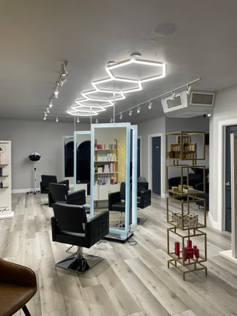 Salon chair rental in Scottsdale (Paradise valley)