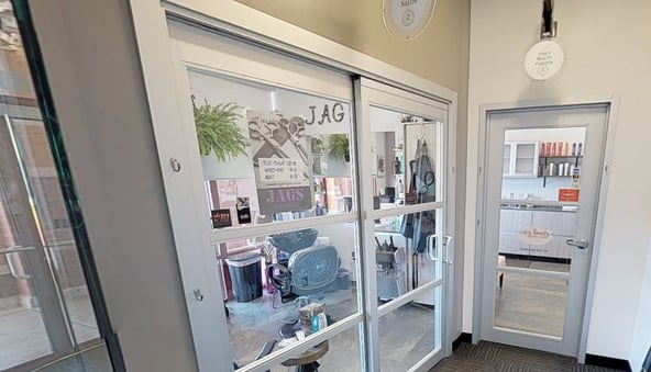 Sola Salon Studios in Cincinnati, OH – Salon Suite for Rent