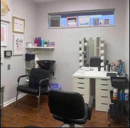 Modern, Luxurious Salon & Studios