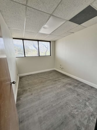 Modern salon suites