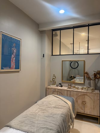 Private Beauty Room for Rent | Beverly Hills Near The Peninsula | $1,700/Month