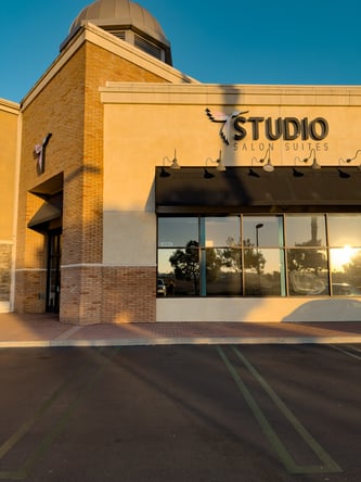 Luxury Salon Suite for Rent