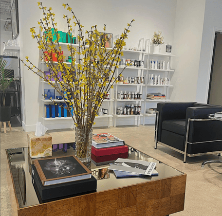 Luxury Chair Rental in River North, Chicago – 24/7 Access