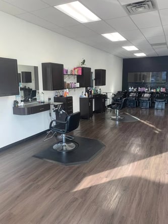 Affordable Booth Rental in Gahanna – Studio 6S