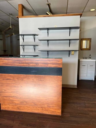 Established Salon available for rent – Chairs / Booths / Suites