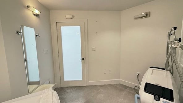 Spa room for rent in high end beauty salon located in Coconut Grove