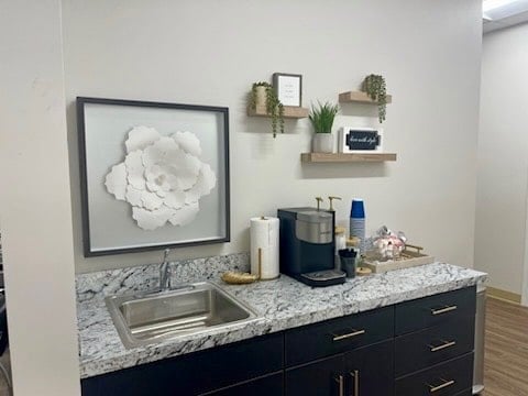 Salon Suites for Lease