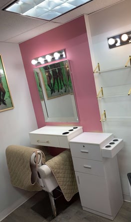 Private salon suite shared space for rent