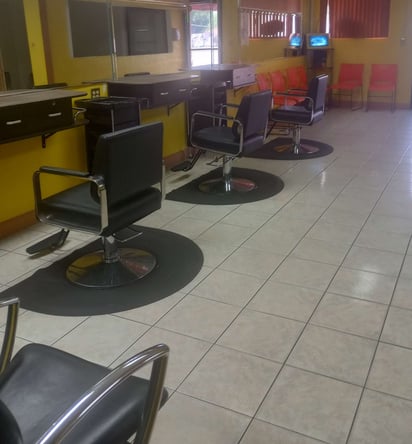 BEAUTY SALON or CHAIRS FOR RENT