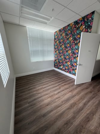 Gorgeous Corner Suite