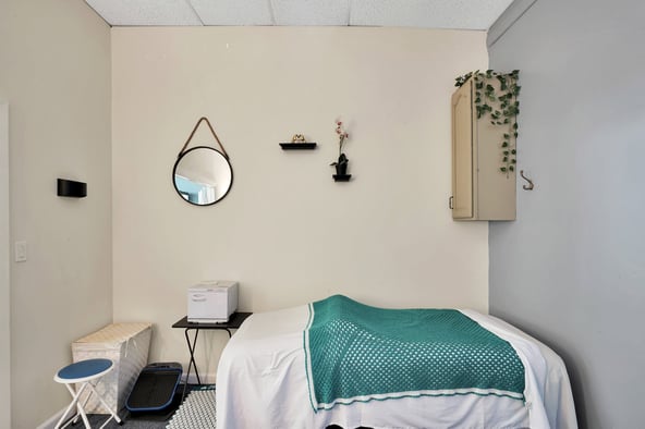 Choice of A Room or Spa Space