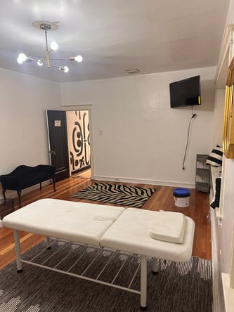 Suites for rent in Wynnefield
