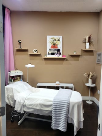 Private Salon Suites in Davie, FL – Only $265/Week!