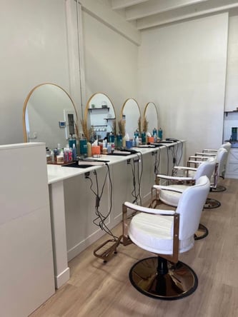 Station Rental Bachi Em Head Spa + Dry Bar