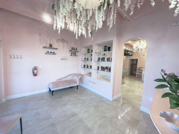 Salon Chair for rent in a beauty luxury salon