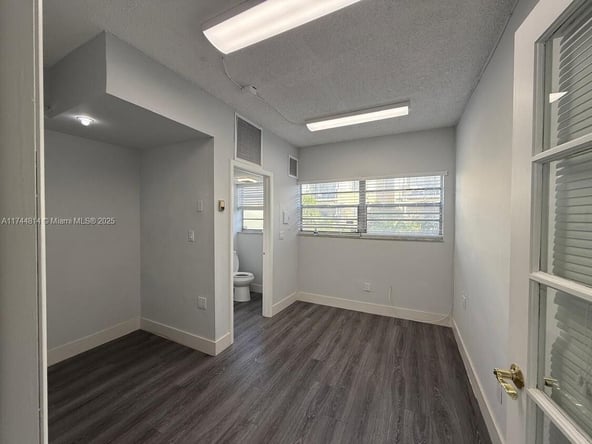 750 SF Private Space in Coral Gables — Ideal for Estheticians & Massage Therapists!