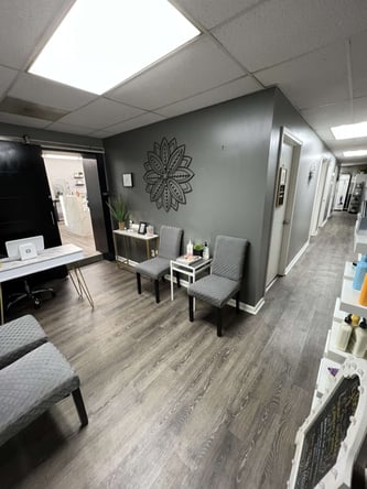Come join our Established Salon of professionals