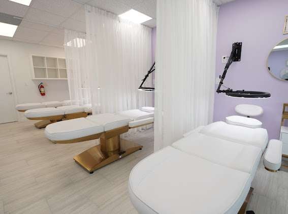 Luxury Spa Booth Rental