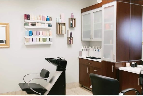 A Suite Salon in Mokena, IL – Salon Suite for Rent