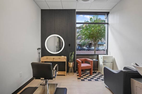IMAGE Studios 360 in Jacksonville, FL – Salon Suite for Rent