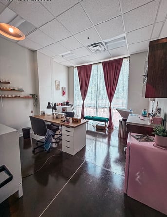 Luxury Salon Suites for Rent || Evolution Salon Studios – Holly Springs, NC