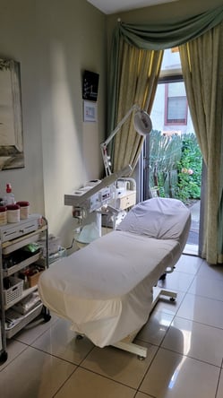 Facial/Massage Room, Salon Chair, Russian Gel Station