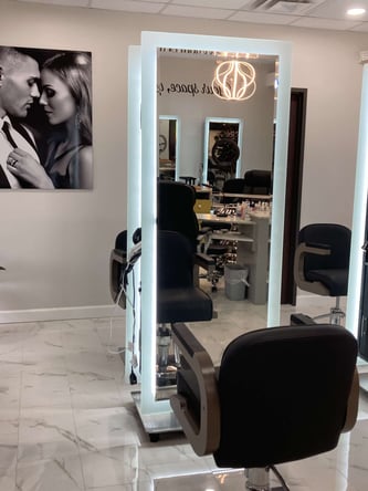 Salon Booths and Suite Rental