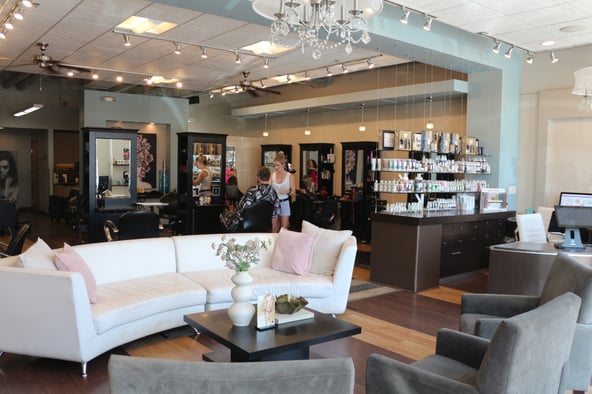 Salon Station Available For Rent