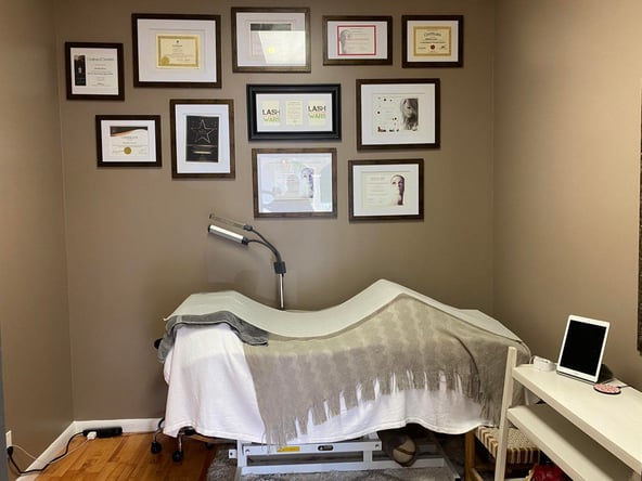 Salon Chair for Rent at Golden Cuts Color – San Rafael, CA