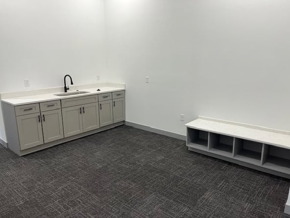 Turn Your Passion into Profit! Salon Spaces for Rent – $150/Week