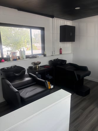 Booth Rental in Kissimmee | All Utilities & Amenities Included