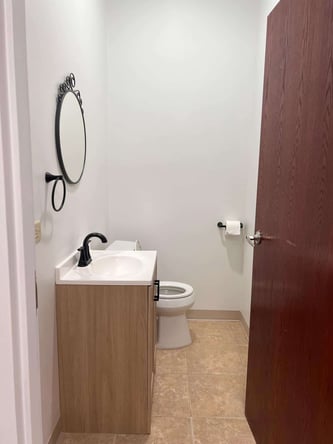 Salon Suite Inside Medical Clinic – Clients + Referrals (Crest Hill)