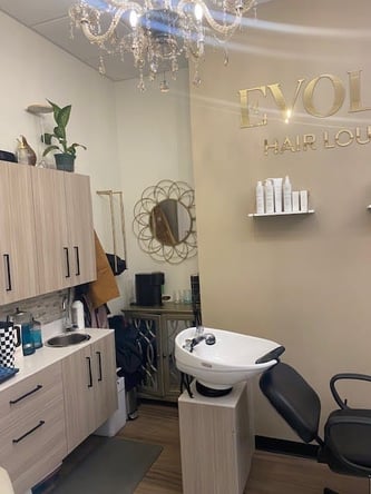 Sola Salon Studios in Medford, OR – Salon Suite for Rent