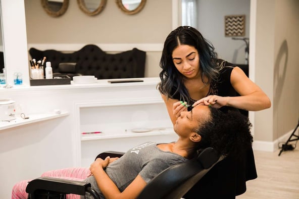 3 Chair Rentals Available in Popular Salon BLINK BEAUTIQUE